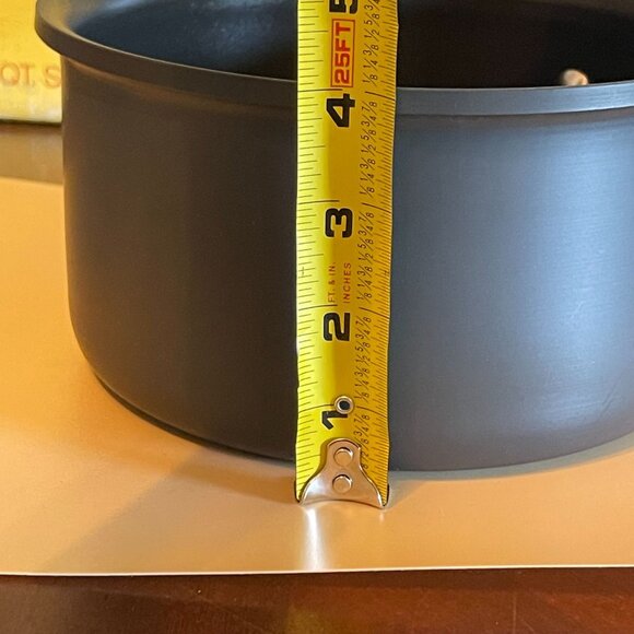 Emerilware 2.5 QT Saucepan with Lid by All-Clad Nonstick - Picture 3 of 12